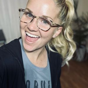 Meet your Posher, Mary beth